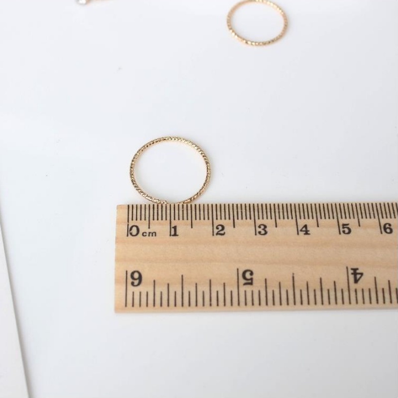 Fashionable Women's Metallic Gemstone Ring Set