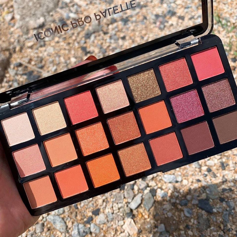 Bảng Phấn Mắt Sivanna Iconic Pro Palette HF384 21g