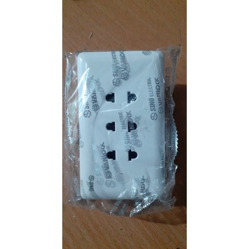 mặt 3 ổ cắm 2 lỗ sino s19
