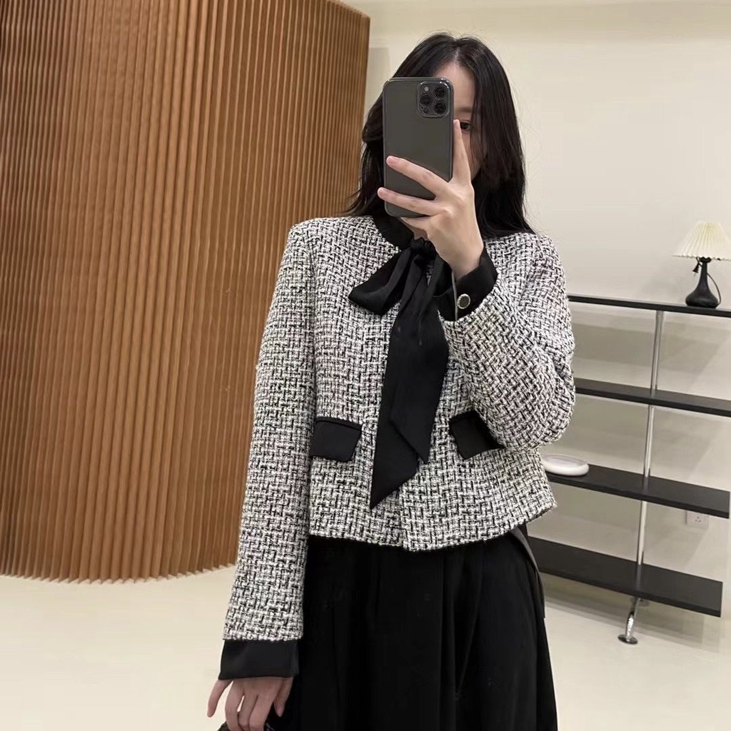 French bow design small fragrant style short jacket women's autumn 2022 new Korean version of the celebrity blouse