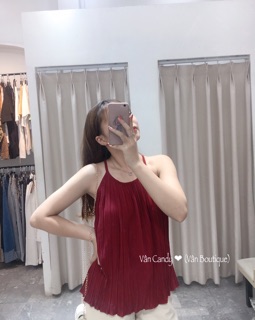 Áo cổ yếm dập ly