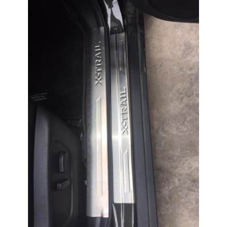 Ốp bậc trong ngoài Xtrail