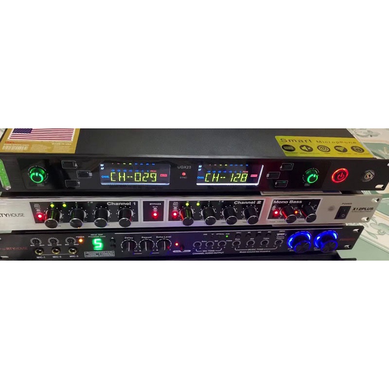 Micro Karaoke Không Dây Shure UGX23 - Hàng Chuẩn Loại 1 Phiên Bản Nâng Cấp Của UGX21, 4 râu bắt sóng cực mạnh