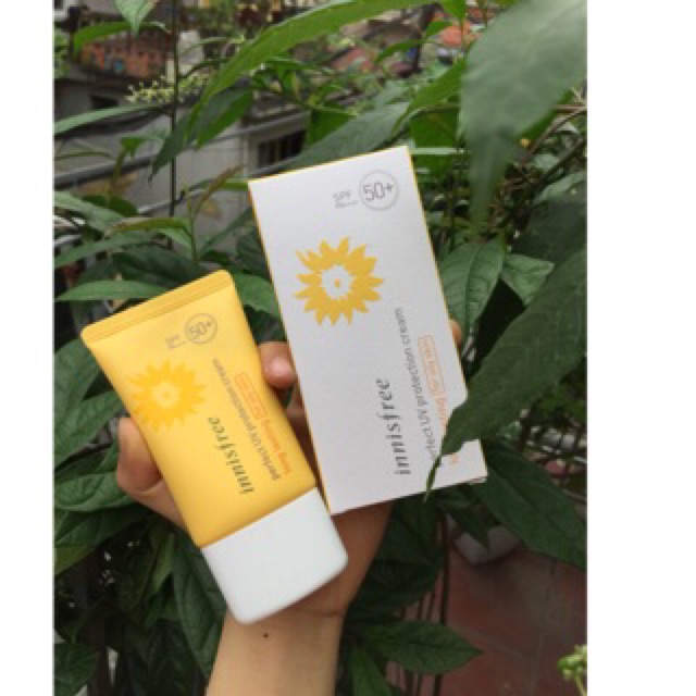 Kem Chống Nắng Innisfree Perfect Uv Protection Cream Long Lasting For Oily Skin SPF 50 PA+++