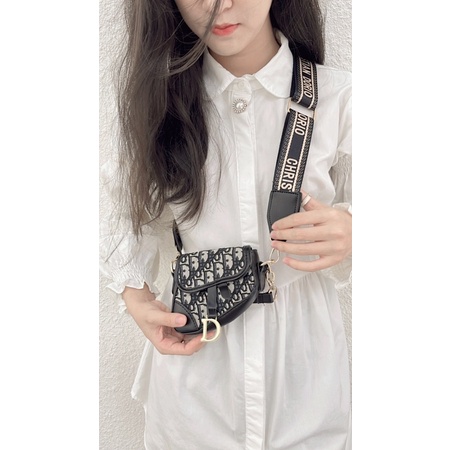 Túi nữ mini xinh xắn. Đeo chéo cá tính