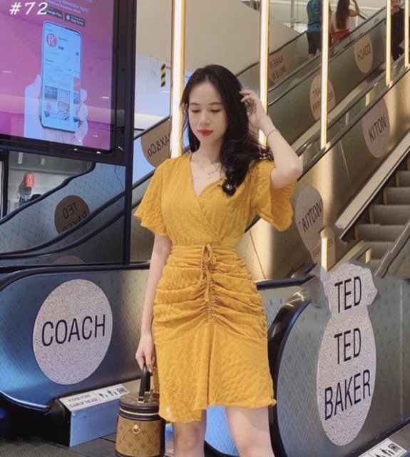 (Ảnh thật)Đầm xòe nhún xốp vàng rút hông eo sexy vải đẹp | BigBuy360 - bigbuy360.vn