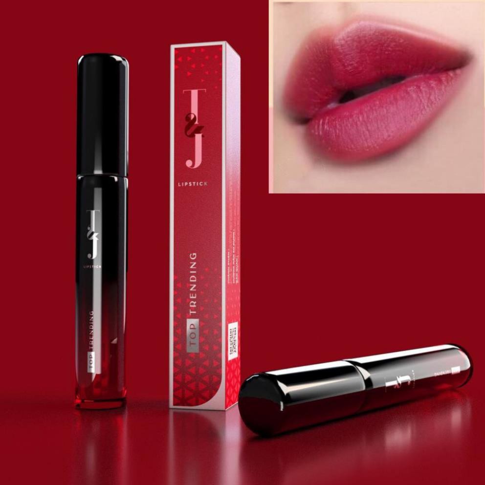 Son kem mịn lì T&J màu đỏ hồng, độ bám cực kì tốt và không gây khô môi