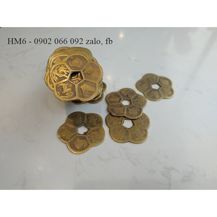 Đồng tiền hoa mai phong thủy bỏ ví chiêu tài