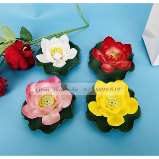 hoa sen giả bằng sứ dùng cho bát thả hoa minh đường tụ thủy có lỗ cắm nhang