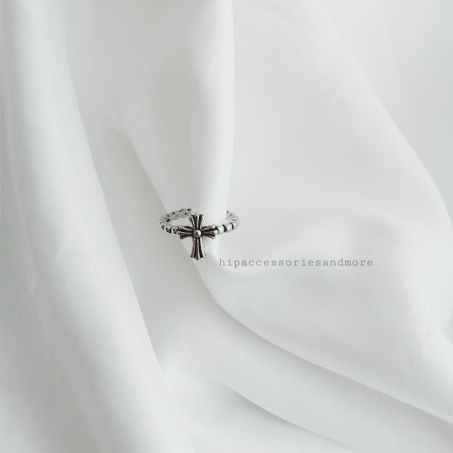 Nhẫn chữ thập chromeheart