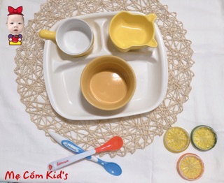 Khay ăn dặm