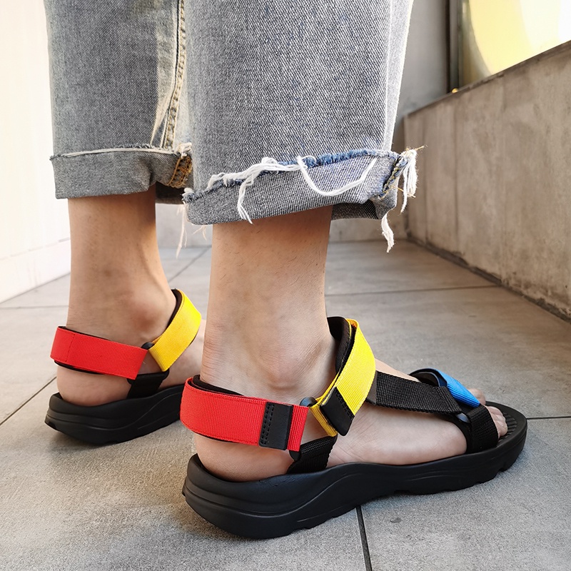 Giày Sandal Siêu Nhẹ Size 39-46 Thời Trang Đi Biển Mùa Hè Cho Nam