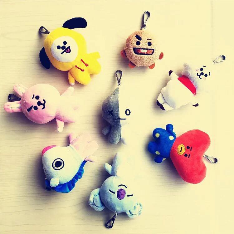 Charm doll BT21 unoff