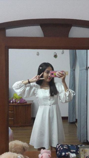 Đầm Nữ Trắng Bèo Cổ Vuông Tay Phồng