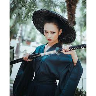 Nón lá cổ trang màu đen