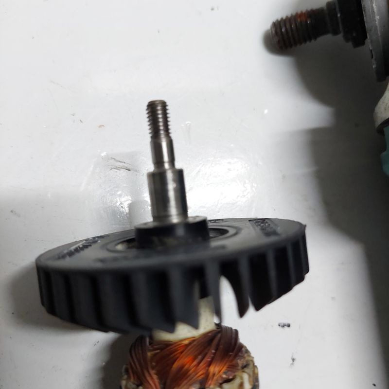 RUỘT MÁY MÀI MAKITA 9533 ĐIỆN 100V