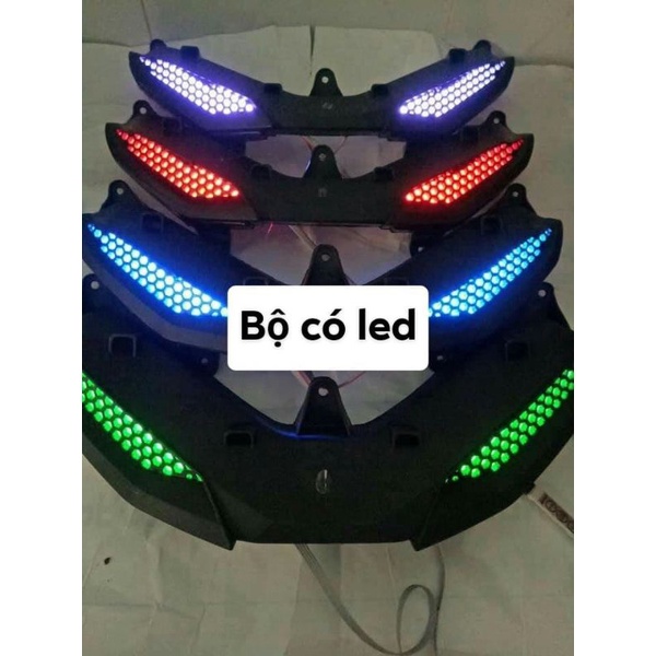 Audi lưới tổ ong Exciter 150 có đèn rắc cắm như zin.