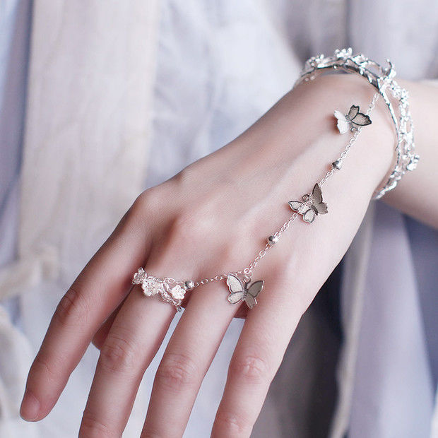 Antique Ring Bracelet
Bell Ring Bracelet
Hanfu handwear
Open Bracelet
Chinese style
Gong Ling gift
Court ornaments
Retro Ring Bracelet | BigBuy360 - bigbuy360.vn