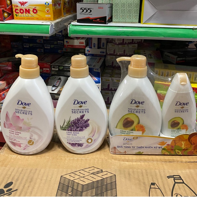Sữa Tắm Dove Dưỡng Thể Căng Bóng 530g ( kèm sữa tắng 200 g ) | BigBuy360 - bigbuy360.vn