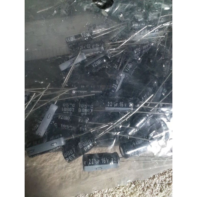 10 tụ 10uf/35v hoặc 22uf/16v Nichicon chính hãng . Mới .