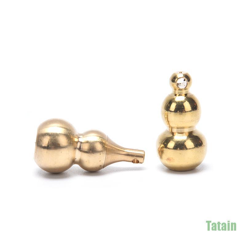 Bình hồ lô nhỏ bằng đồng phong cách Trung Hoa