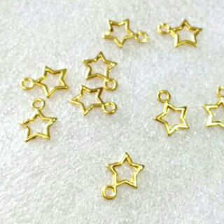10 ngôi sao rỗng mạ vàng