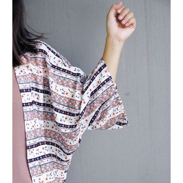 Áo kimono thổ cẩm WHITE BROCADE