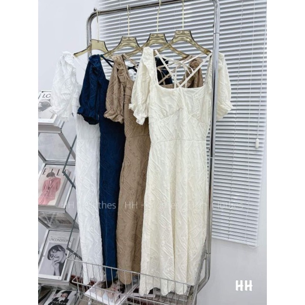 Váy xốp hoa nổi tay bồng dây chéo