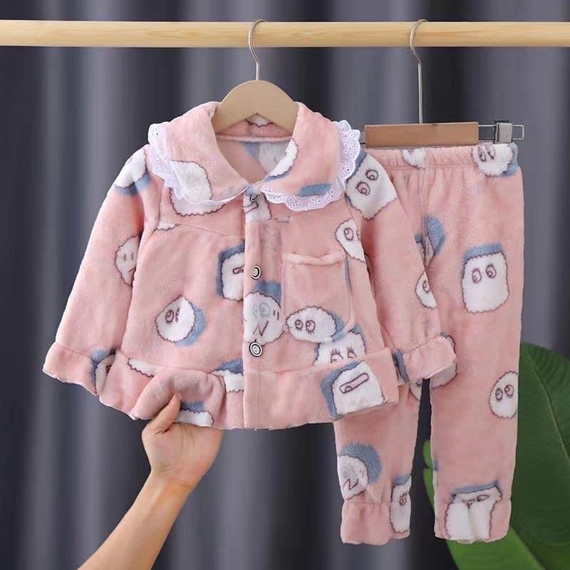 Bộ nỉ lông cừu cổ bèo hình cute giữ ấm mùa đông cho bé gái