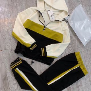 Bộ thể thao hot trend