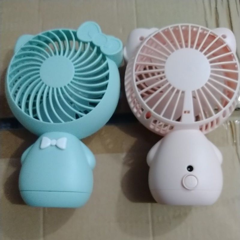 Quạt kitty mi ni cầm tay siêu xinh bin bền