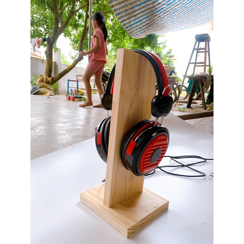 Giá treo tai nghe chất liệu gỗ thông tự nhiên / Headphone Stand chụp tai thân gỗ