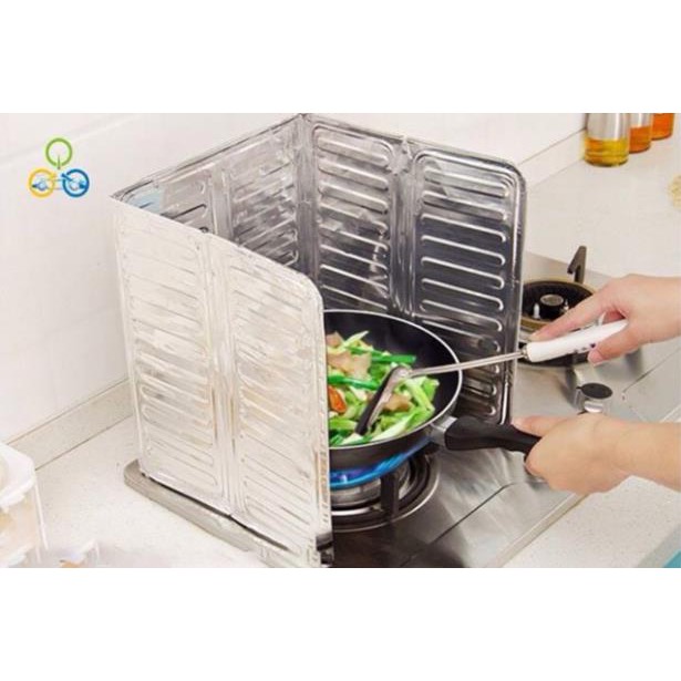 Tấm chắn dầu mỡ chịu nhiệt, chống bắn bẩn bếp tiện dụng