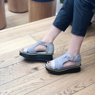 Sandal hở mũi đế bánh mì độn 6cm