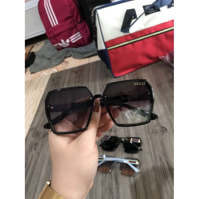 Kính mắt moi ve90