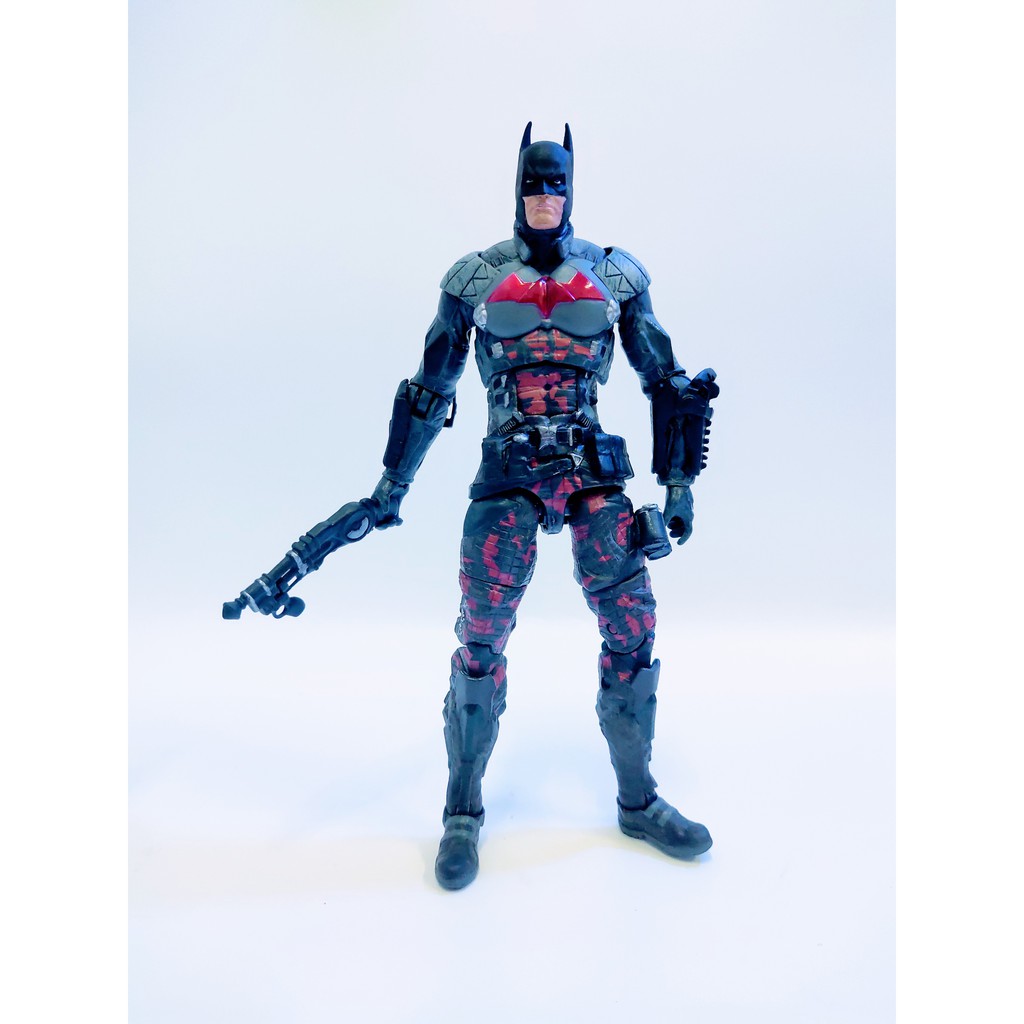 GIÁ HỦY DIỆT Mô Hình Batman Người Dơi Phiên Bản Chiến Đấu - Hàng Nhập Khẩu