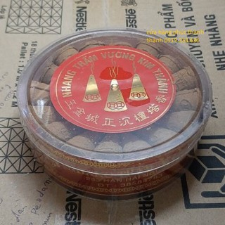 nụ nhan trầm nhãn đỏ vương kim thành