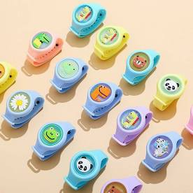 Vòng Đeo Tay Chống Muỗi Có Đèn Led 3 Kiểu Dáng Dễ Thương Cho Bé | BigBuy360 - bigbuy360.vn