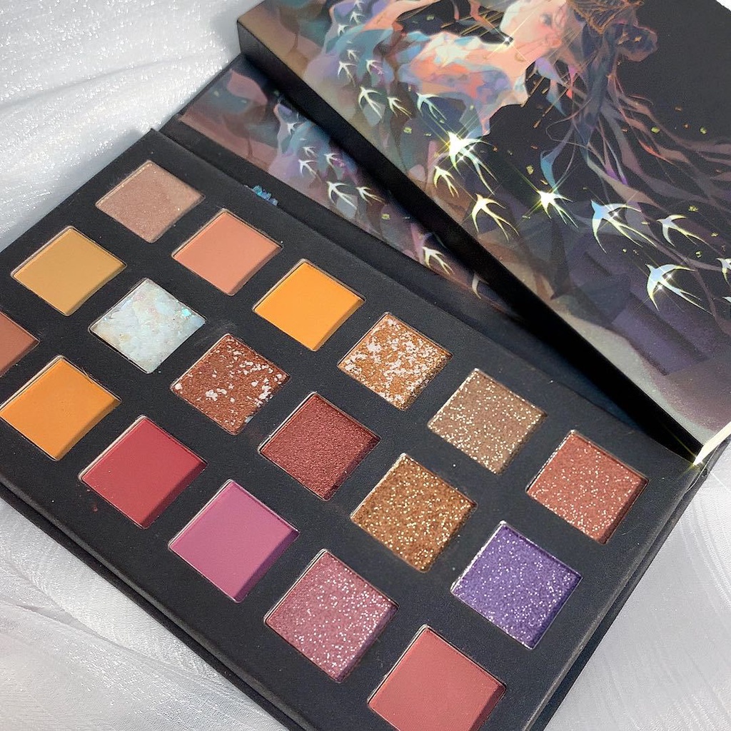 [Hàng mới về] Bảng phấn mắt với 18 màu sắc long lanh phong cách cổ điển