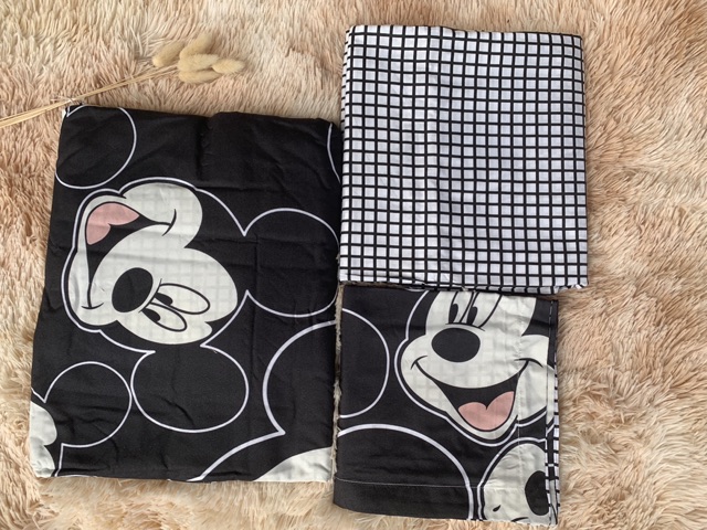 Bộ Chăn Ga Chuột Mickey Siêu Đáng Yêu ( KHÔNG KÈM RUỘT )