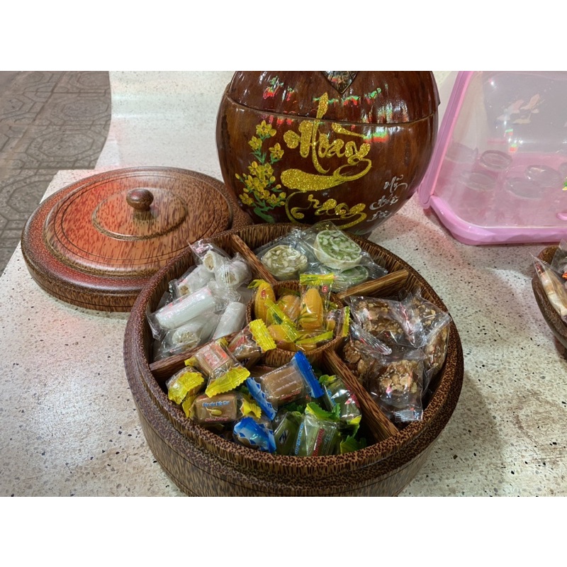 Khay, hộp đựng mứt Tết bằng gỗ dừa cao cấp