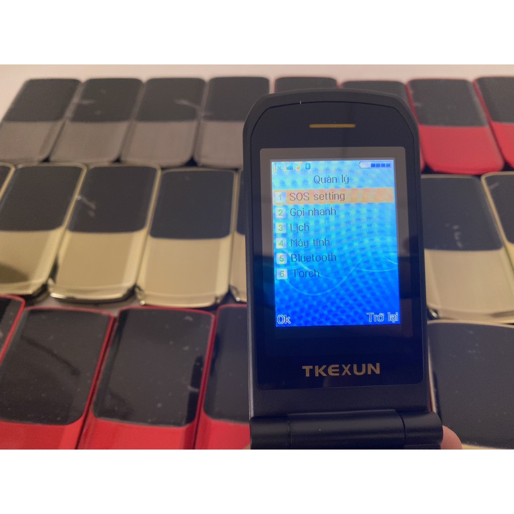 Điện Thoại Độc Lạ Pin Khủng NK2720 Nắp Gập Màn Hình 2.4inch Cảm ứng Thay Đổi Giọng Nói Nghe FM không Cần Tai Nghe | BigBuy360 - bigbuy360.vn