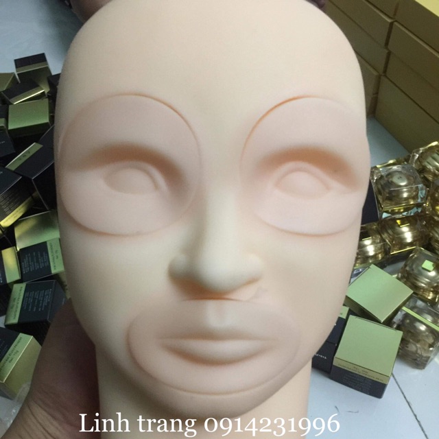 Đầu canh phun xăm