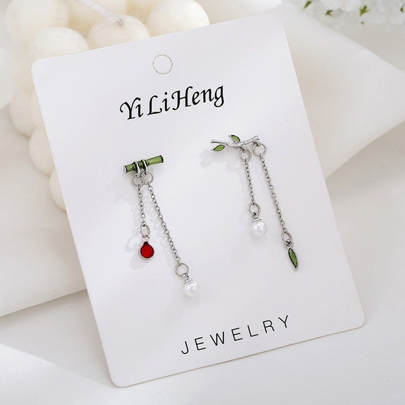 Khuyên Tai Hình Lá Tre Đính Ngọc Trai Thời Trang Nữ