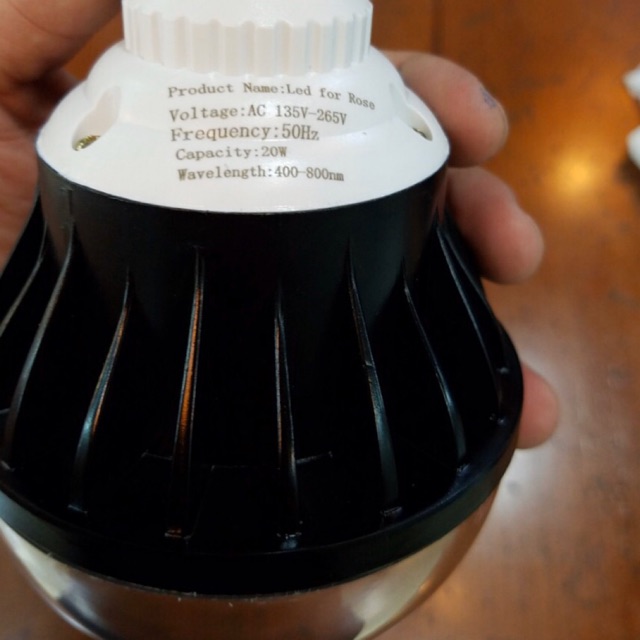 Đèn quang hơp Zako 20w thay ánh sáng mặt trời cho cây hoa, cây cảnh.