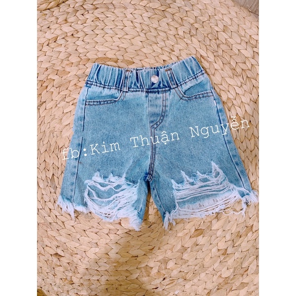 Sét áo cổ cao và quần jean cho bé gái