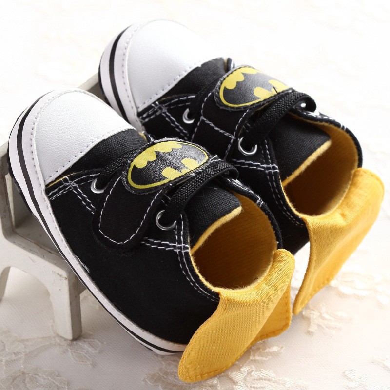 Giày Vải Cotton Mềm Chống Trượt In Hình Batman Cho Bé Tập Đi