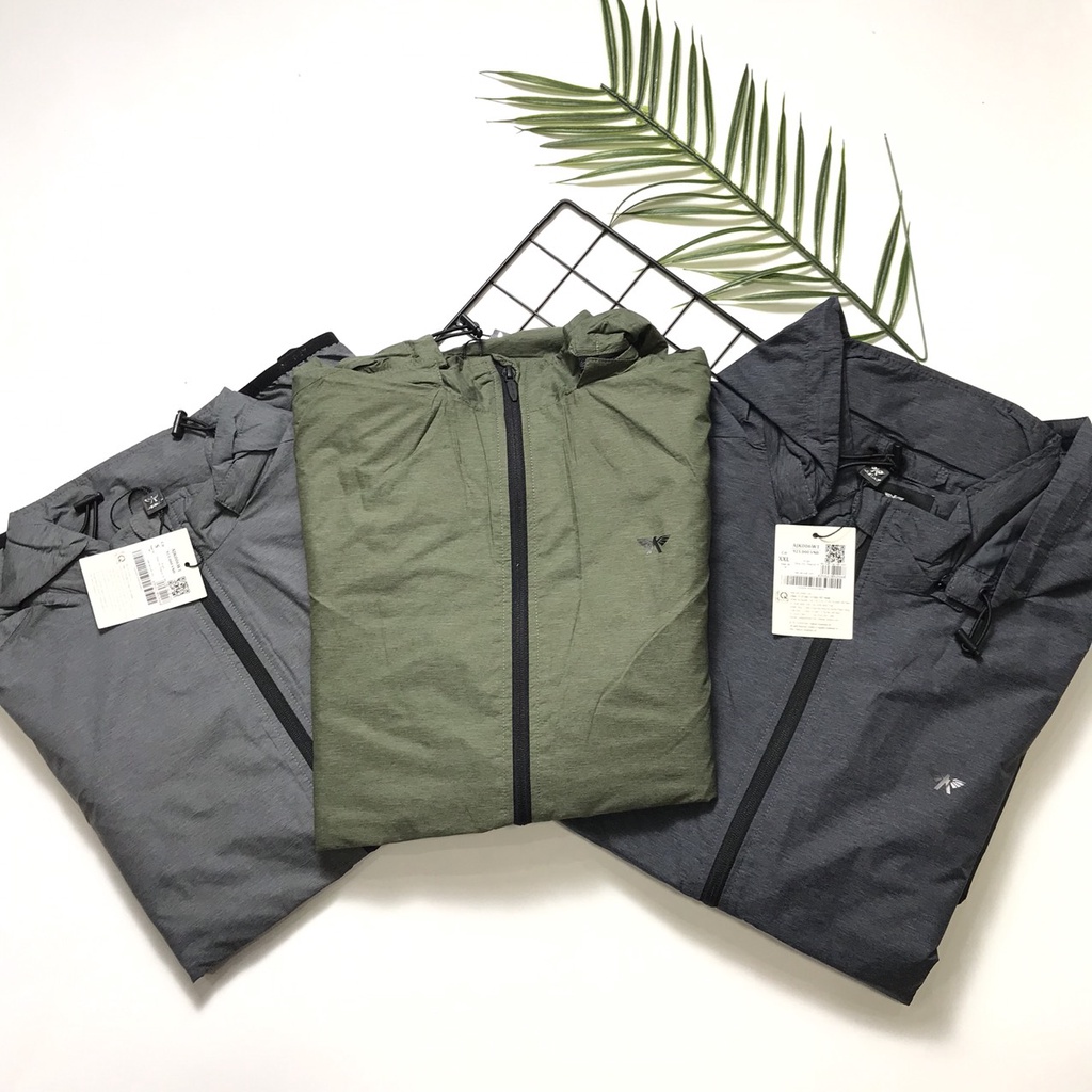 Áo khoác gió hai lớp ARISTINO mũ tháo rời chun viền AJK006W1