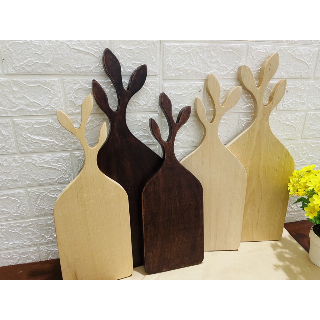 Thớt gỗ decor hình sừng hươu thớt gỗ tự nhiên có tay cầm chất gỗ dẻo dai nhập khẩu Minhome