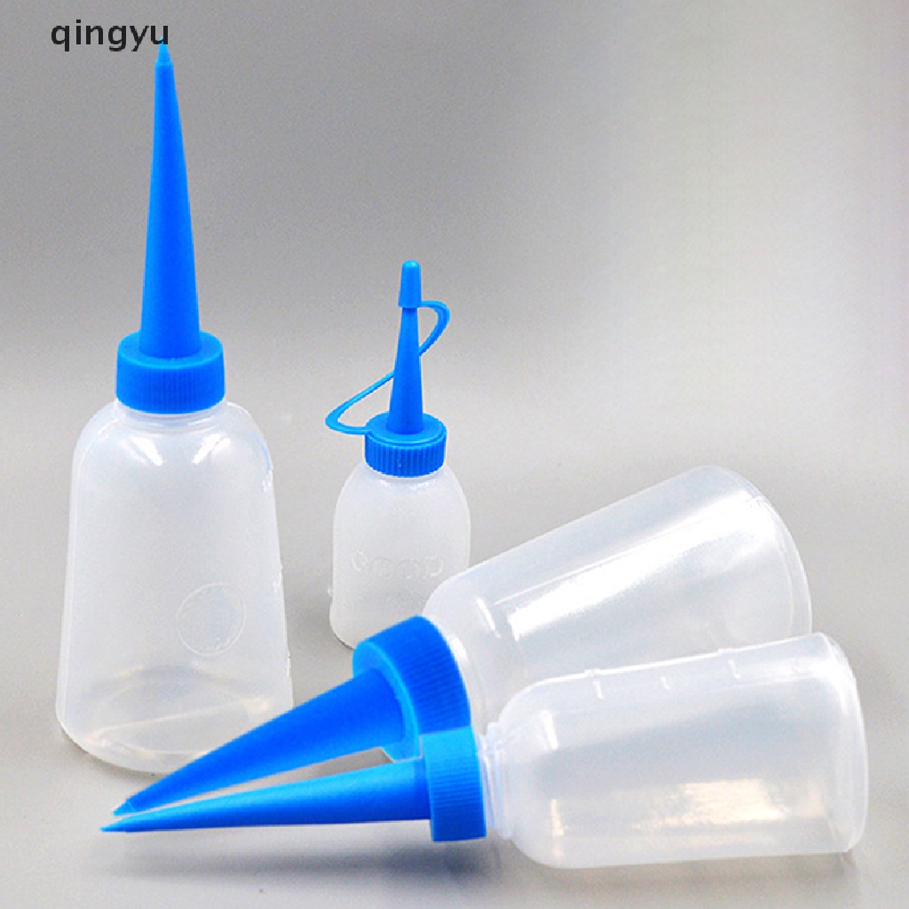 Chai Nhựa Dày Đựng Dầu / Nước / Nước Tiện Dụng